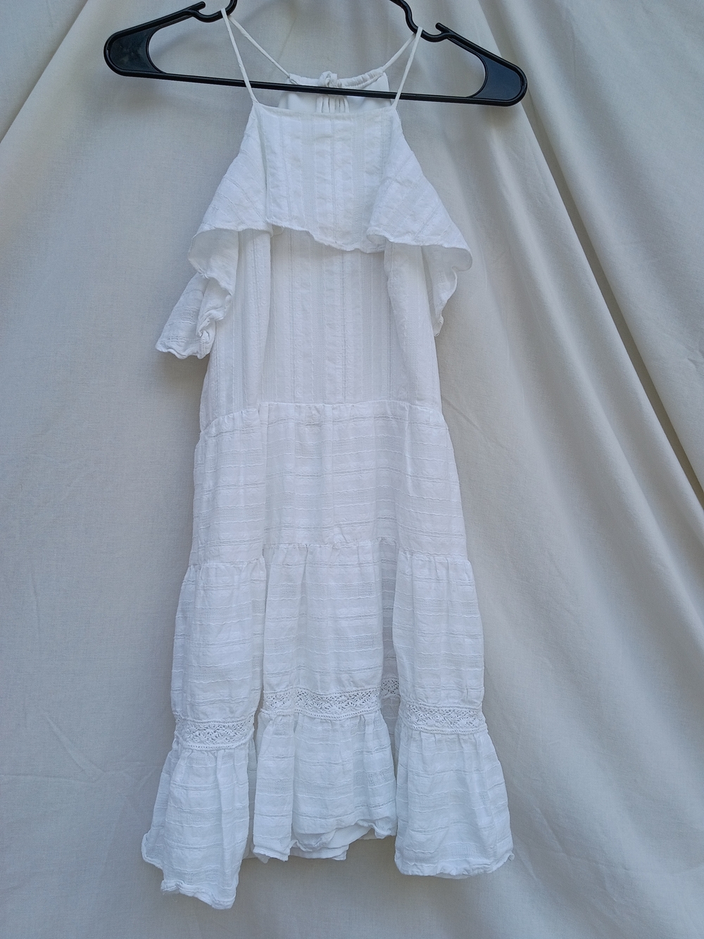 BCBGeneration White Ruffled Halter Tiered Midi Dress